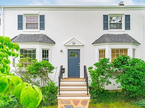 Home in Newark listed for $1