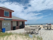 In late June, 2024, there was no food service available from the Loch Arbour snack bar because of a lease dispute.